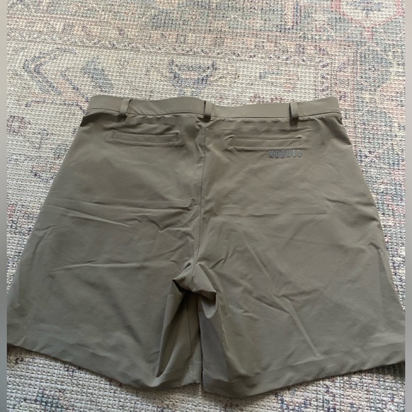 Like New NOBULL 7 inch Tour  Shorts - Picture 5 of 5